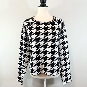 NWT Six/Fifty Black White Houndstooth Print Sweater Tattered Distressed Size S